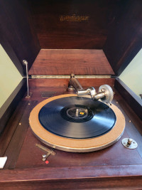 Gramophone  Phonola  Prince 