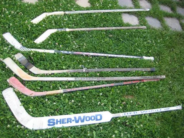 hockey goalie sticks in Hockey in Winnipeg - Image 2