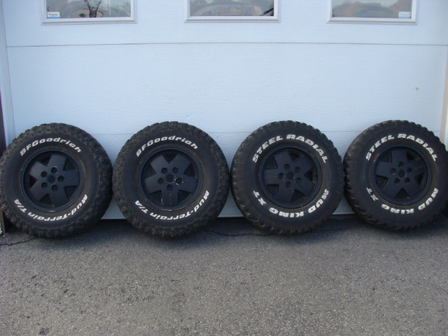 4 Pneus ToutTerrain s.jantes-OffRoad tires o.rims 265-78.75R-15 dans Pneus et jantes  à Laurentides