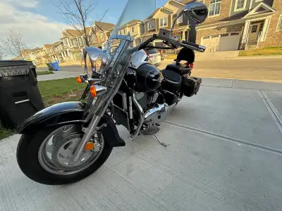 This pre-owned Suzuki Boulevard C90T is a fantastic cruiser, featuring a powerful V-twin engine and...