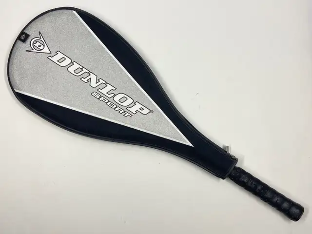 Dunlop Max Plus Ti Squash Racket And Bag. Graphite Composite in Tennis & Racquet in Edmonton - Image 3