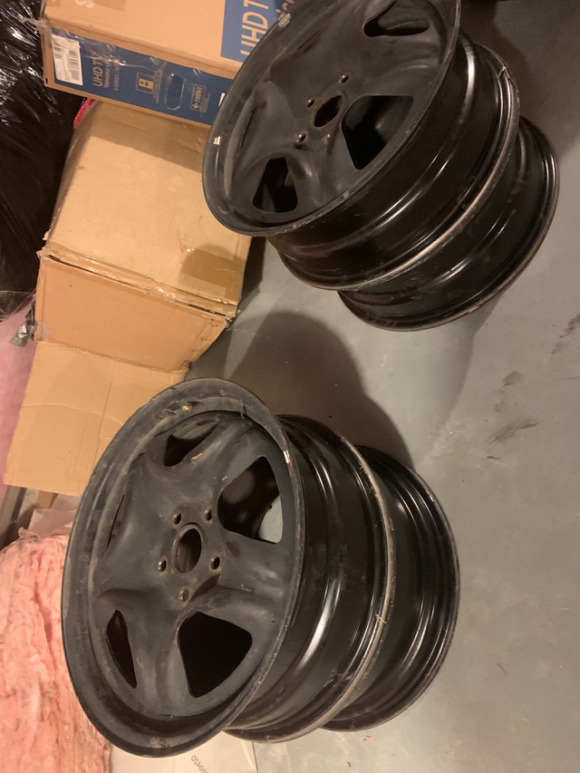 Car rim like new in Other in Mississauga / Peel Region