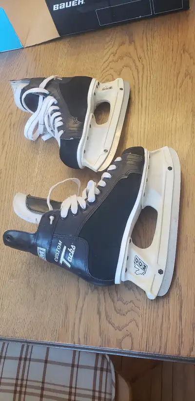 Men's Skates CCM Custom Tacks 5 1/2 EB, View more