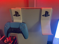 PlayStation 5 controller holder