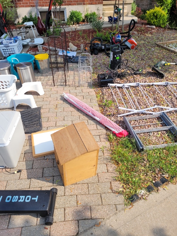 GARAGE SALE!!!!!¡ Garage Sales Woodstock Kijiji