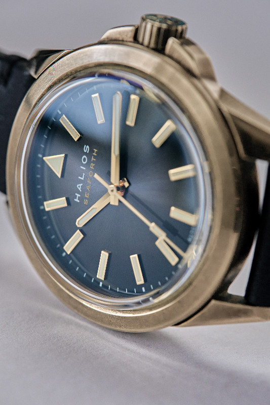 Halios Seaforth Bronze in Jewellery & Watches in City of Toronto - Image 3