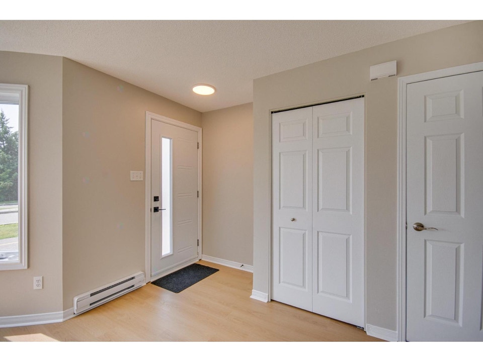 Appartement rénové de 03 chambres  à 5 min d'Ottawa 5