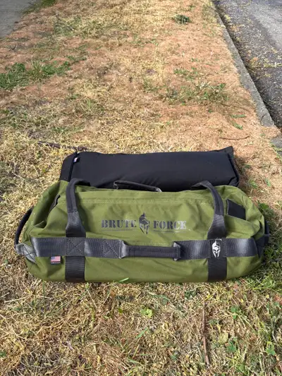 - Comes with 2 bags already filled with sand (25 lbs. and 50 lbs.) - Versatile bag for your workouts...