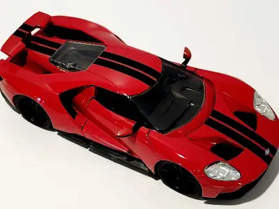Jada 2017 Ford GT (red /blk stripes) 1:24 diecast model. , View more