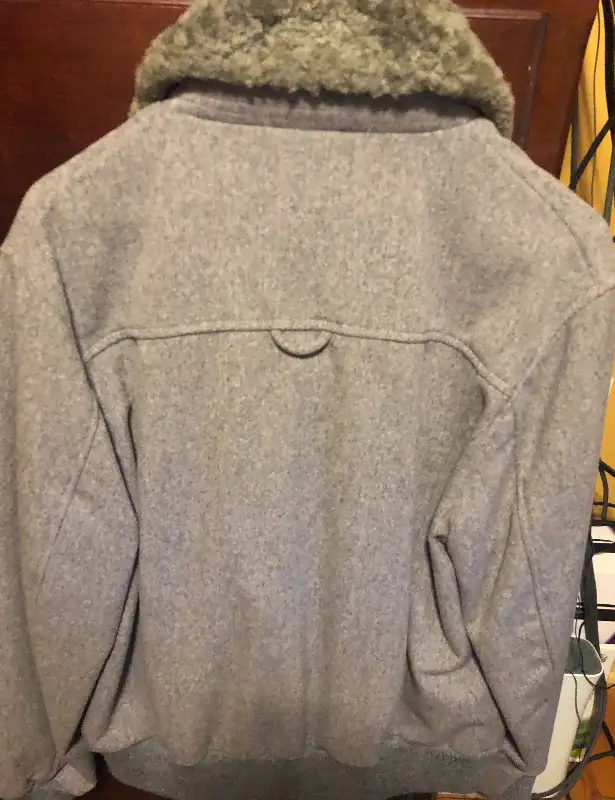 NEW!!  Golden Bear wool bomber jackt/shearling colar.(Reg:$1400) in Men's in City of Montréal - Image 3