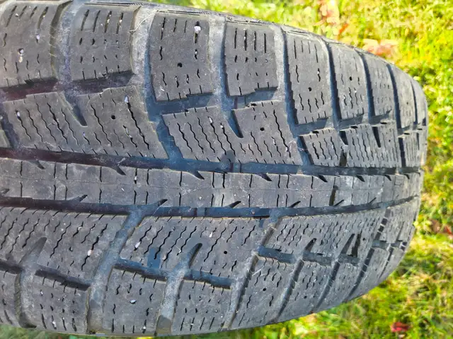 Winter Tires on Rims 235/65R17 (245/60R18) | Tires & Rims | North Bay ...