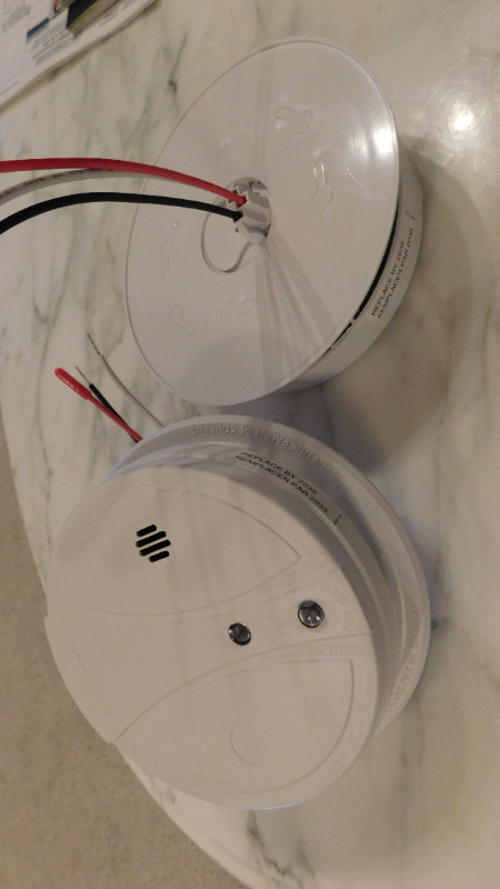 Kidde  home Smoke Alarm with cord for hardwiring. in Other in Lethbridge