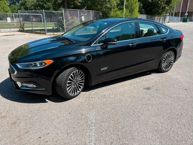2017 Ford Fusion Energi Platinum Plug-in Hybrid in Cars & Trucks in City of Toronto - Image 2