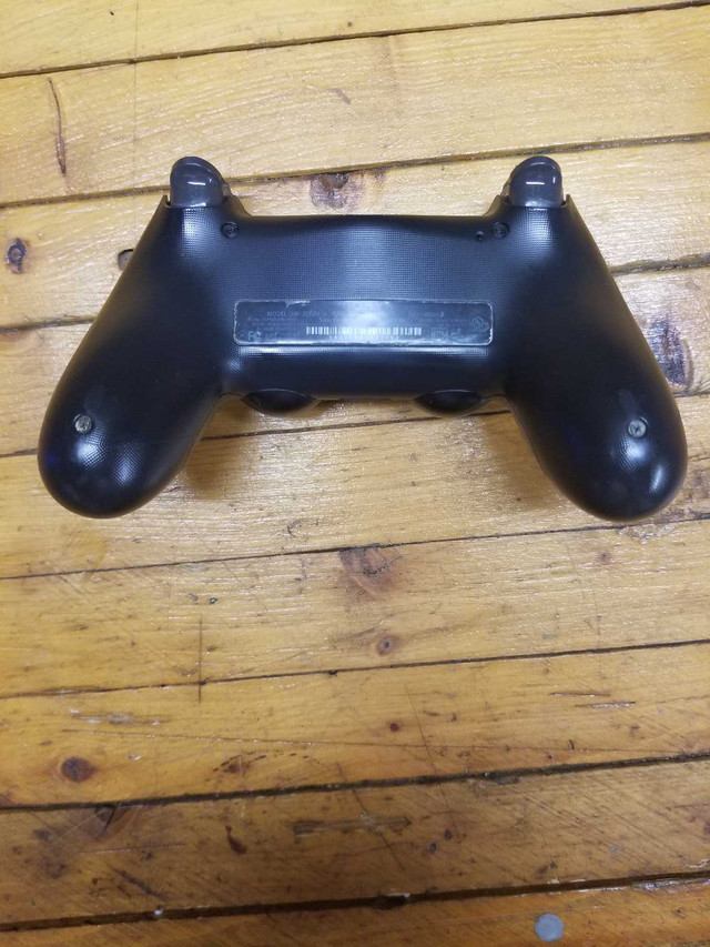 PS4 Controller  in General Electronics in Hamilton - Image 2