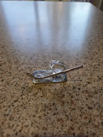 #S3169 2005-2006 Crystal Memories Ice Hockey, Sports and Trophies Theme size 68mm