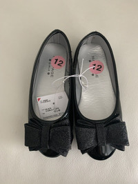 Girls black shoes