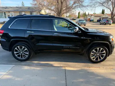 ATTN: Jeep / Grand Cherokee Lovers Selling my wife's highway commuter vehicle .. Needs Nothing.. Pri...