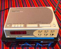 Ameriphone AlertMaster AM-6000 Alarm Clock With Bed Shaker