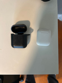 Apple Air Pods with Case