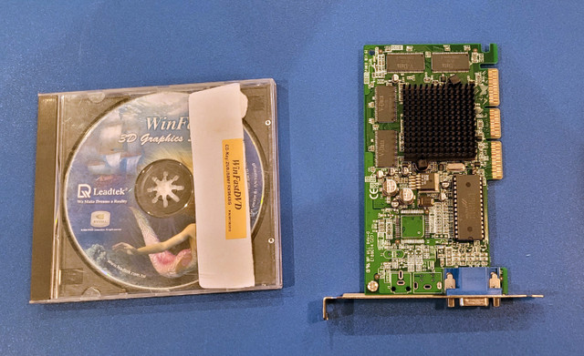 NVidia GeForce MX400 NV11 AGP 4x 64mb  Carte Video ordinateur dans Composants de système  à Laval/Rive Nord
