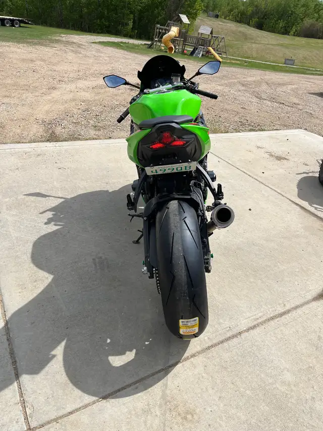 2019 Kawasaki ZX6r in Sport Bikes in Lloydminster - Image 6