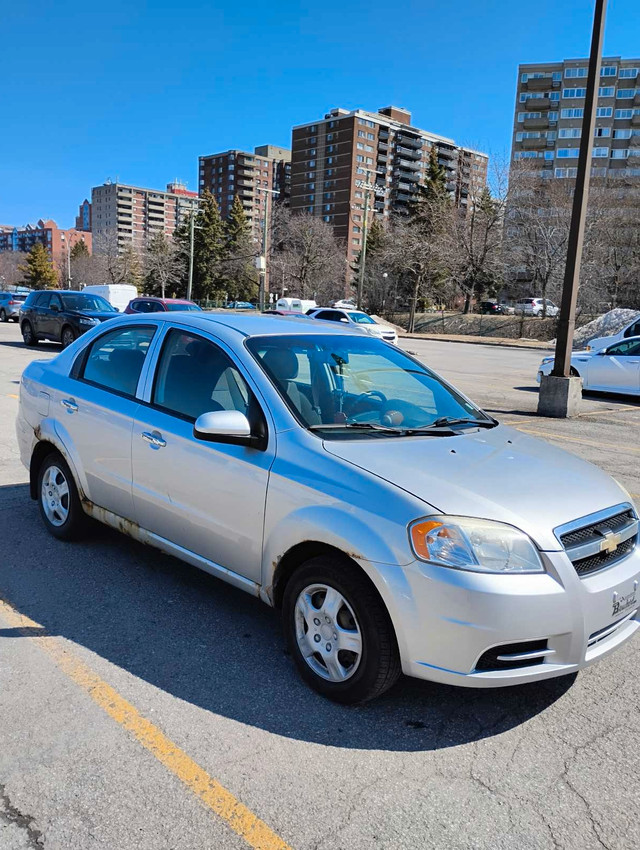 Chevrolet Aveo dans Autos et camions  à Ville de Montréal - Image 3