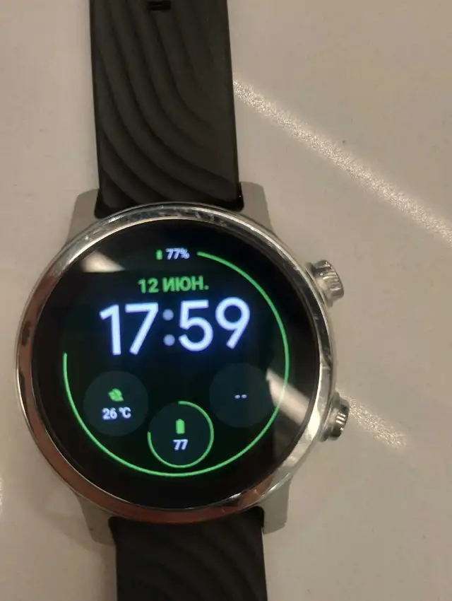 Moto 360 gen 3 smart watch in General Electronics in City of Toronto - Image 2