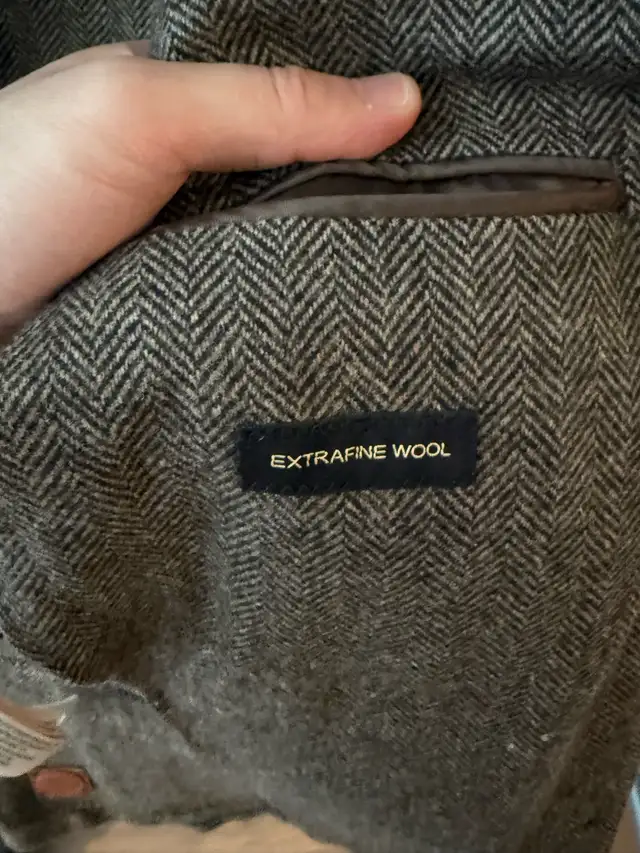 Massimo Dutti Blazer in Men's in City of Toronto - Image 4