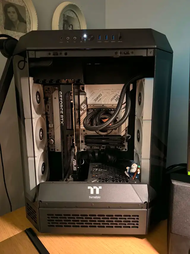 High-End PC — Ryzen 9 9950X3D / RTX 5070 Ti 16GB / 32GB DDR5