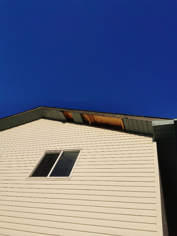 ***Roof repairs*** in Roofing in Edmonton - Image 4