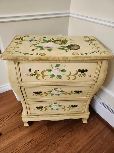 Meuble de rangement, View more