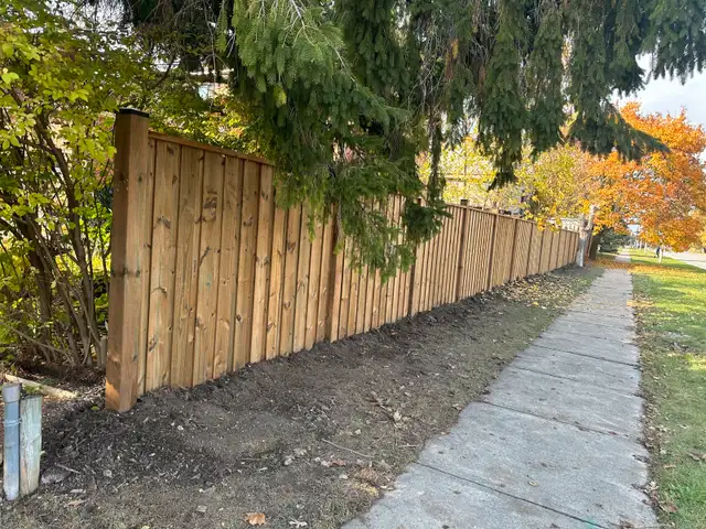 fence and deck installation63235040069251123