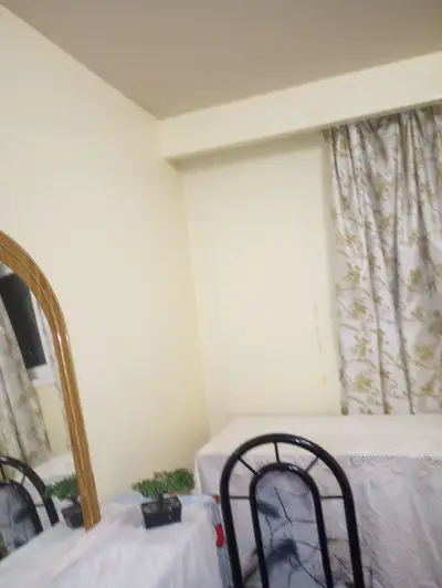 1BDRM Furnish rent for female of$600/mo Jane St/Steeles 1st