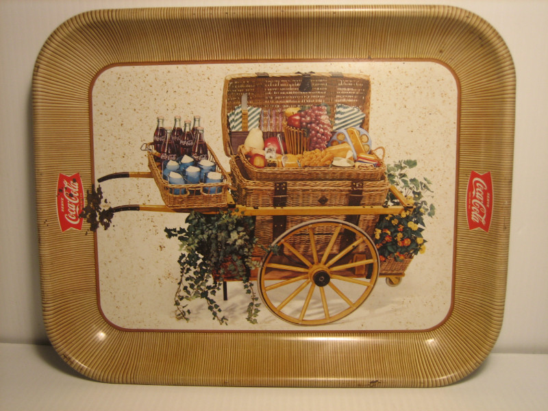 1958 COCA COLA SERVING TRAY PICNIC BASKET Arts & Collectibles London Kijiji