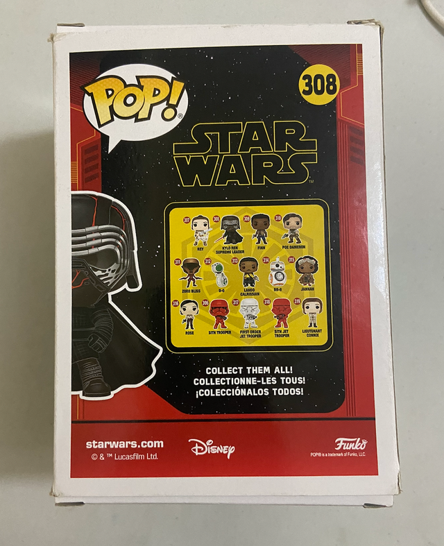 Kylo Ren Funko Pop (#308) – Open Box, Excellent Condition in Arts & Collectibles in Markham / York Region - Image 4