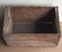 VINTAGE WOOD CRATES