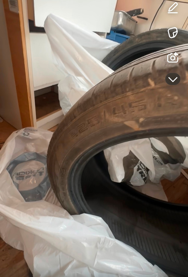 Pneu d’été Nokian quasi neuf 225/45/r17 500$ dans Pneus et jantes  à Laurentides - Image 2