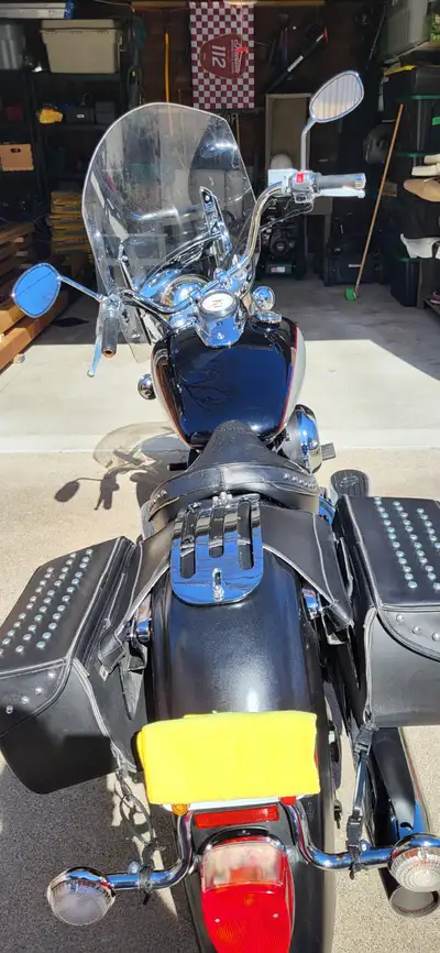 2013 Yamaha 650 cruiser 33264 km. 900 km put on since last safety. Reduced price to sell $3700 $