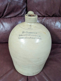 Antique finger crock / jug - D. Connelly, Campbellford Ont. 