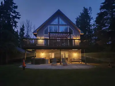 Cozy Cottage Rental with Hot tub near Mount St. Louis Moonstone, View more