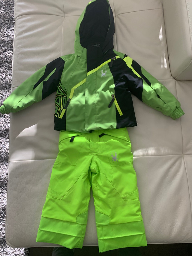 Kids Spyder Snow/Ski Suit sz 2-4 in Ski in Mississauga / Peel Region