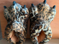 Slippers : With CLAWS : As Shown : NEW