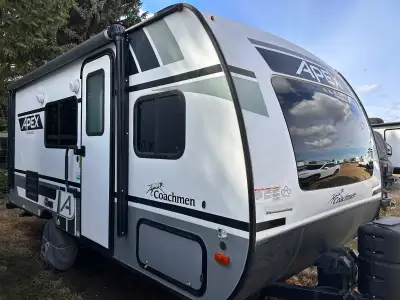 2022 Coachmen Apex Nano 185BH RV - Travel Trailer - Pristine Condition Clean, lightweight, and ready...