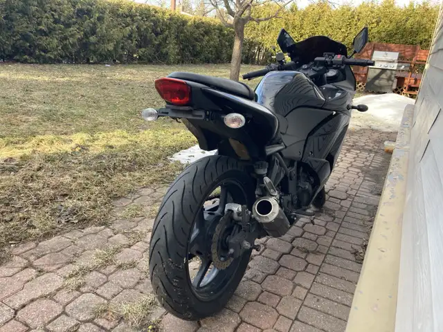 2009 kawaski ninja 250cc in Sport Bikes in Ottawa - Image 5