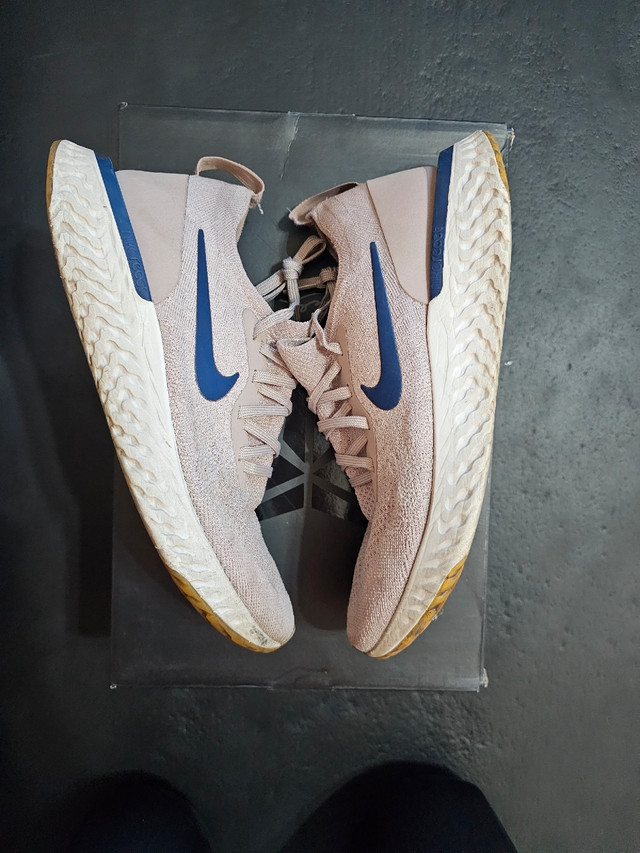 Nike Epic React Flyknit in Men's Shoes in Mississauga / Peel Region - Image 2