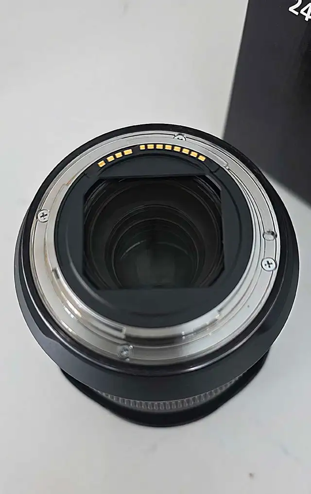 Canon 24-70mm L F2.862865711747971121
