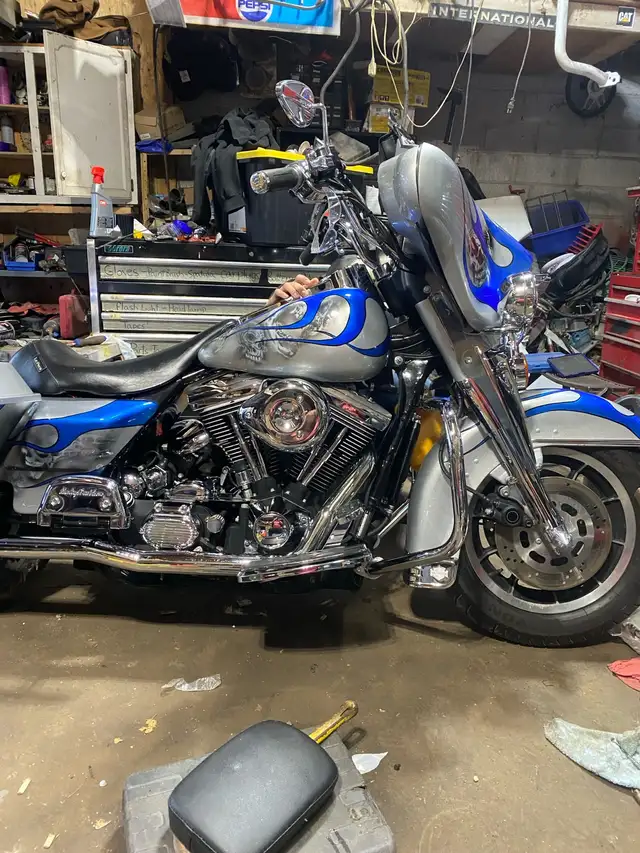 97 Harley flh in Street, Cruisers & Choppers in Markham / York Region - Image 3
