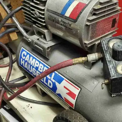 Stapler & Hoses included. Ideal for upholsterer.