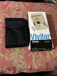 VIVITAR 35mm VINTAGE CAMERA 