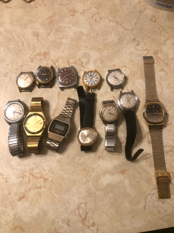 12 Vintage Watches For Parts Or Repair in Jewellery & Watches in Regina